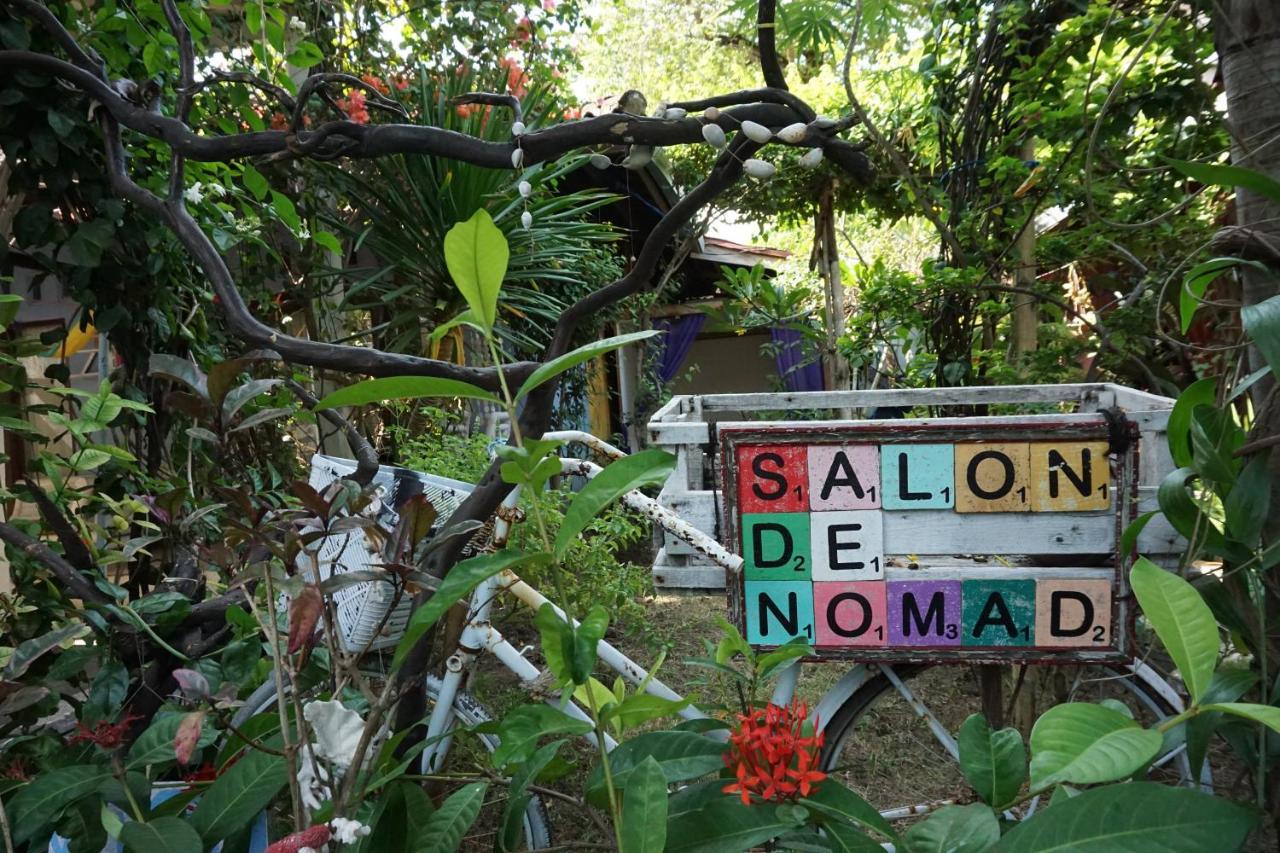 Salon De Nomad Gili T. Bed & Breakfast กีลีตราวางัน ภายนอก รูปภาพ