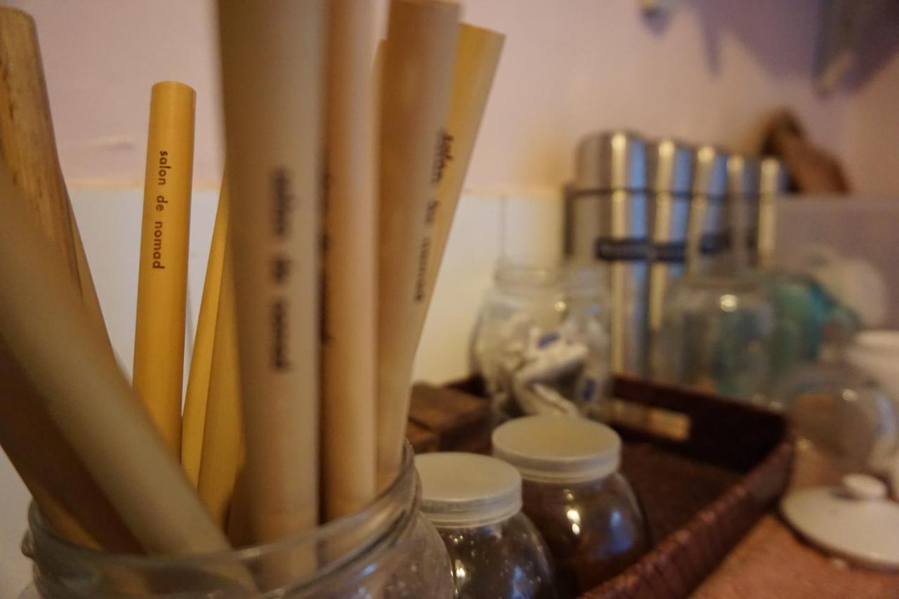 Salon De Nomad Gili T. Bed & Breakfast กีลีตราวางัน ภายนอก รูปภาพ